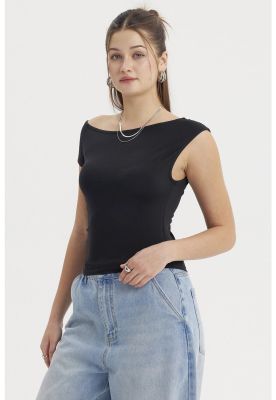Imagen 2 del producto Polera Mujer Cuello Asimétrico Negro