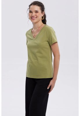 Imagen 2 del producto Polera Mujer Lisa Verde Musgo