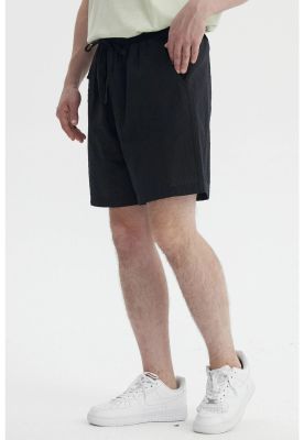 Imagen 2 del producto Bermuda Hombre Calce Recto Negro- Vlll