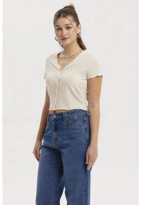 Imagen 2 del producto Polera Mujer Aplicación Vuelos Abotonado Crema