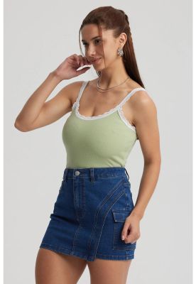 Imagen 2 del producto Polera Mujer Encaje Escote Verde Claro