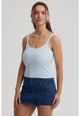 Imagen 2 del producto Polera Mujer Encaje Escote Celeste Oscuro