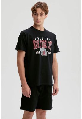 Imagen 2 del producto Polera Hombre Print Posicional Negro / Rojo