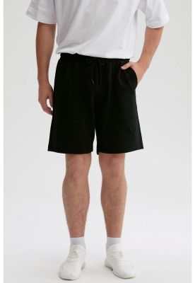 Imagen 2 del producto Bermuda Hombre Básico Negro