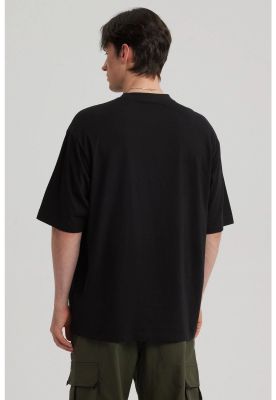 Imagen 2 del producto Polera Hombre Print Oversize Negro - lll