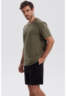 Imagen 2 del producto Polera Hombre Básica Verde Militar