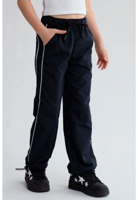 Imagen 2 del producto Pantalón Niña Parachute Con Piping Negro