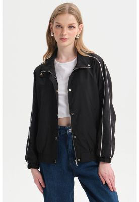 Imagen 1 del producto Chaqueta Mujer Cortaviento Negro
