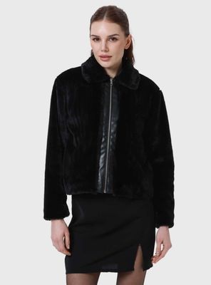 Imagen 1 del producto Polar Mujer Con Cierre Aplicación Efecto Cuero Negro