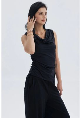 Imagen 2 del producto Polera Mujer Cuello Espalda Negro