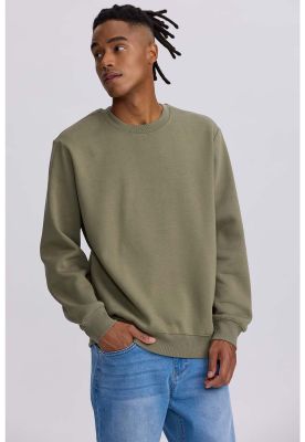 Imagen 2 del producto Polerón Hombre Liso Verde Militar