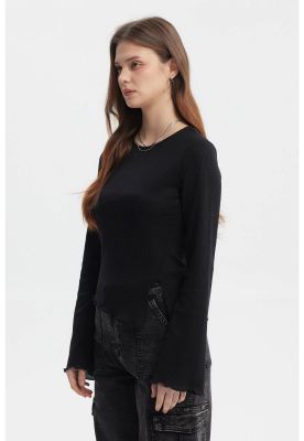 Imagen 2 del producto Polera Mujer Abertura Costado Negro