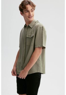 Imagen 2 del producto Camisa Hombre Clásica Verde Militar