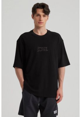 Imagen 1 del producto Polera Hombre Oversize Bordada Negro