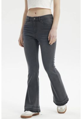 Imagen 2 del producto Jeans Mujer Flare Basta Gris