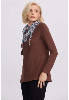 Imagen 2 del producto Sweater Mujer Con Pañuelo Café