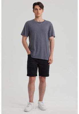 Polera Hombre Long Fit Básica Gris Oscuro