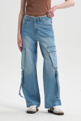 Jeans Mujer Calce Recto Cargo Amarra Azul Claro