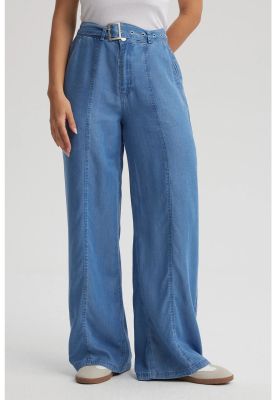 Imagen 1 del producto Jeans Mujer Calce Recto Ligero Azul Claro