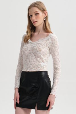 Imagen 2 del producto Polera Mujer Encaje Flare Crudo