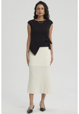 Imagen 1 del producto Polera Mujer Con Bote Escote Cruz Negro