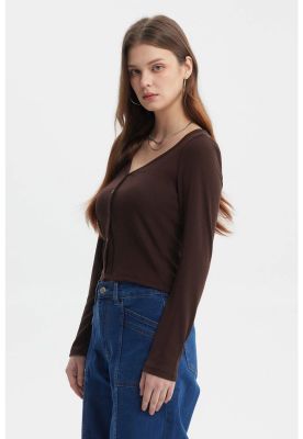 Imagen 2 del producto Polera Mujer Botones Café Oscuro