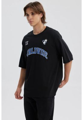 Imagen 2 del producto Polera Hombre Estampado Negro - VI