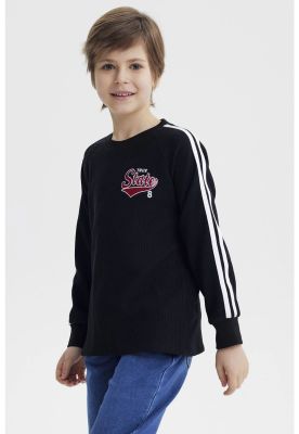 Imagen 2 del producto Polera Niño Bicolor Texturizada Negro