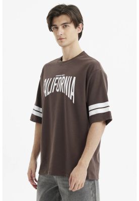 Imagen 2 del producto Polera Hombre Oversize Print Chocolate