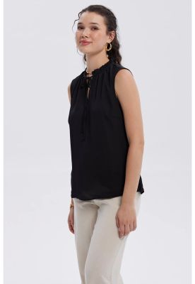 Imagen 2 del producto Blusa Mujer Aplicación Amarra Negro
