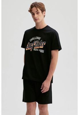 Imagen 2 del producto Polera Hombre Print Posicional Negro - V