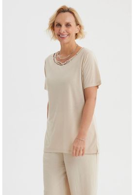 Imagen 2 del producto Polera Mujer Detalle Cuello Beige Claro
