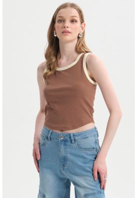 Imagen 1 del producto Peto Mujer Contraste Café Oscuro