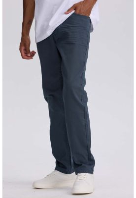 Imagen 2 del producto Jeans Hombre Slim Color Petróleo