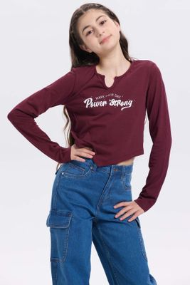 Imagen 2 del producto Polera Niña Crop Con Print Burdeo