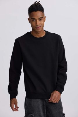 Imagen 2 del producto Polerón Hombre Liso Negro