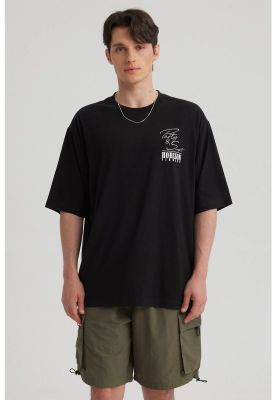 Polera Hombre Print Oversize Negro