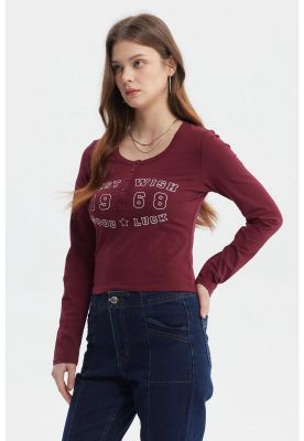 Imagen 2 del producto Polera Mujer Botones Cuello Redondo Rojo