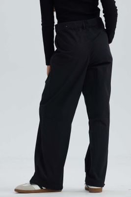 Imagen 2 del producto Pantalón Niña Parachute Con Pretina Falsa Negro