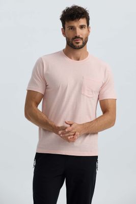 Imagen 2 del producto Polera Hombre Básica Con Bolsillo Rosado