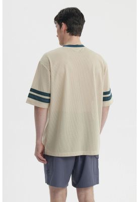 Imagen 2 del producto Polera Hombre Oversize Beige- lll