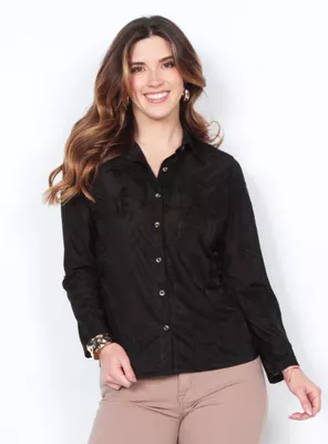 Blusa con Textura Abotonada en el Frente y Bolsillo
