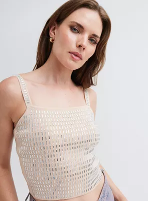 Polera Top Corto con Aplicaciones de Cristal