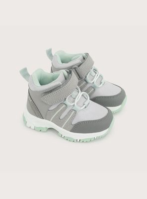 Imagen 1 del producto Botín Outdoor Gris Niña