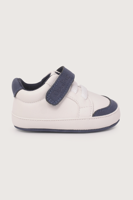 Imagen 2 del producto Zapatilla bebé blanca con velcro de niño