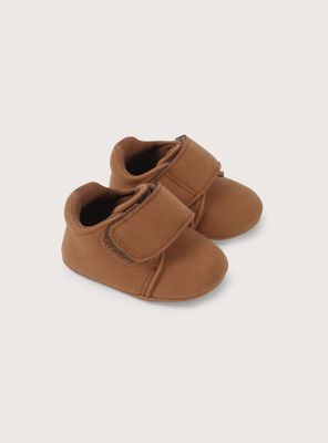 Imagen 1 del producto Zapato para bebé niño color café con velcro