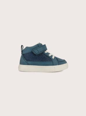 Imagen 2 del producto Zapatilla urbana para niña color azul con velcro