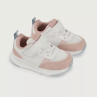 Zapatilla deportiva blanca con velcro de niña