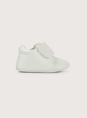 Imagen 2 del producto Zapato blanco de vestir con velcro para bebé