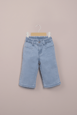 Jeans azul de niña